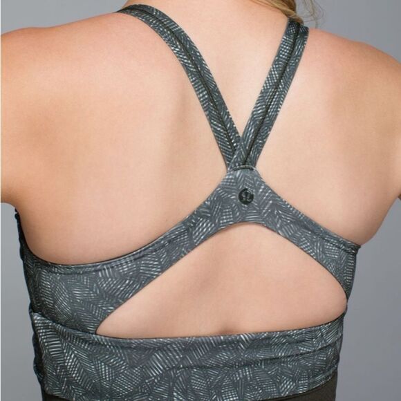 Lululemon Wrap It Up Tank Size 8 - Picture 8 of 8